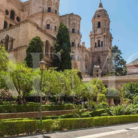 Serene & By Picasso Museum By Rems *