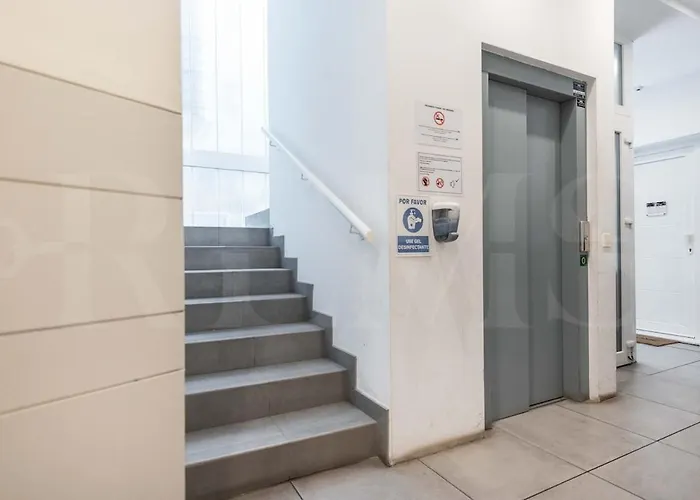 Seven Dancers Picasso-inspired Rems Appartement